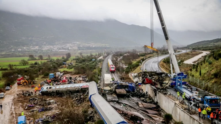 Τον Ιούνιο ξεκινά η δίκη για το δυστύχημα των Τεμπών – Θα γίνει σε χώρο στο πρώην ΤΕΙ της Λάρισας